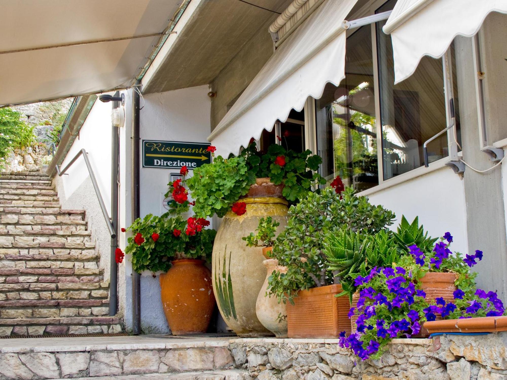 Miramaretellaro Hotel Exterior photo
